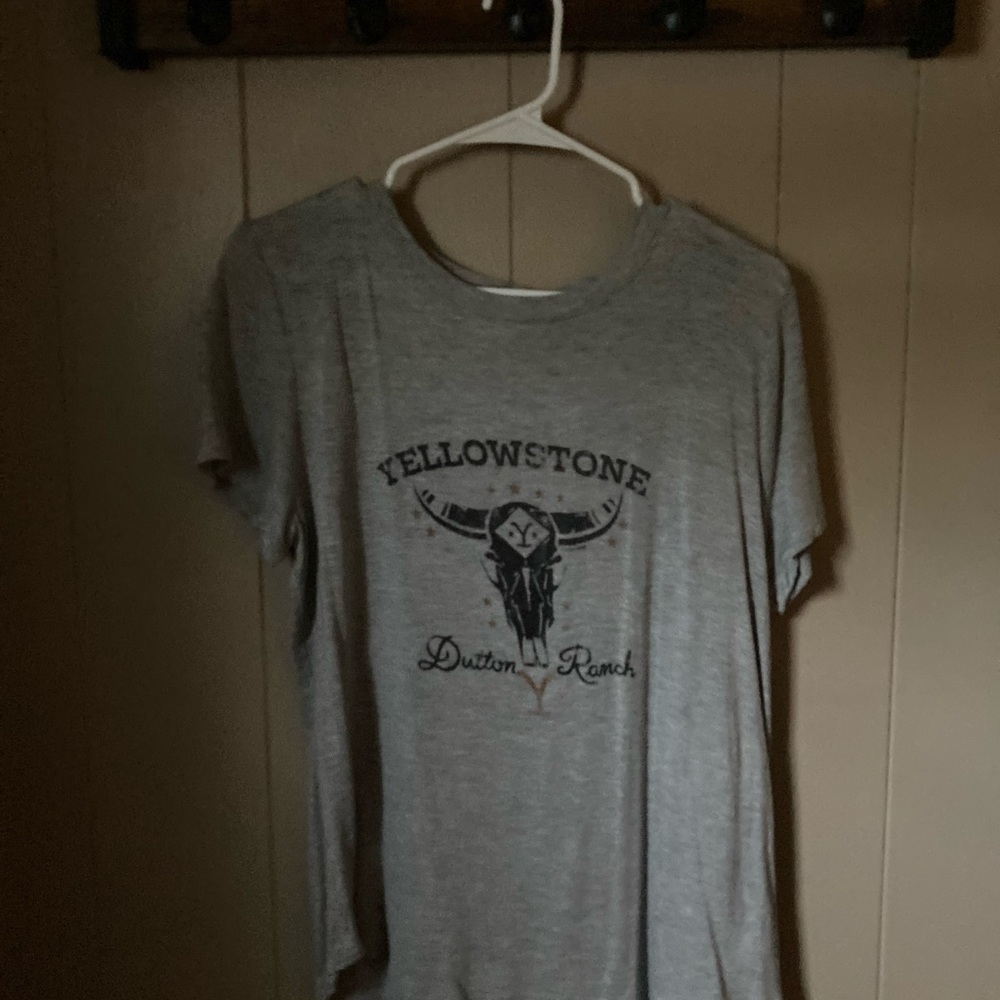 Yellowstone, Dutton Ranch T-shirt - Picture 4 of 6